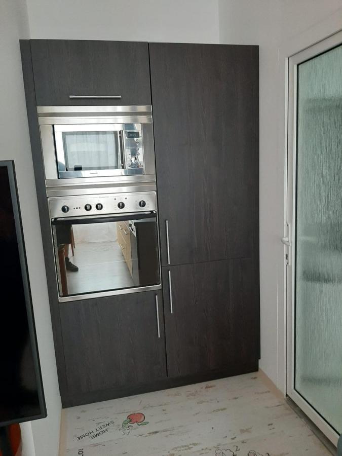 Apartament Zluty Apartman A6 V Chomutove Zewnętrze zdjęcie